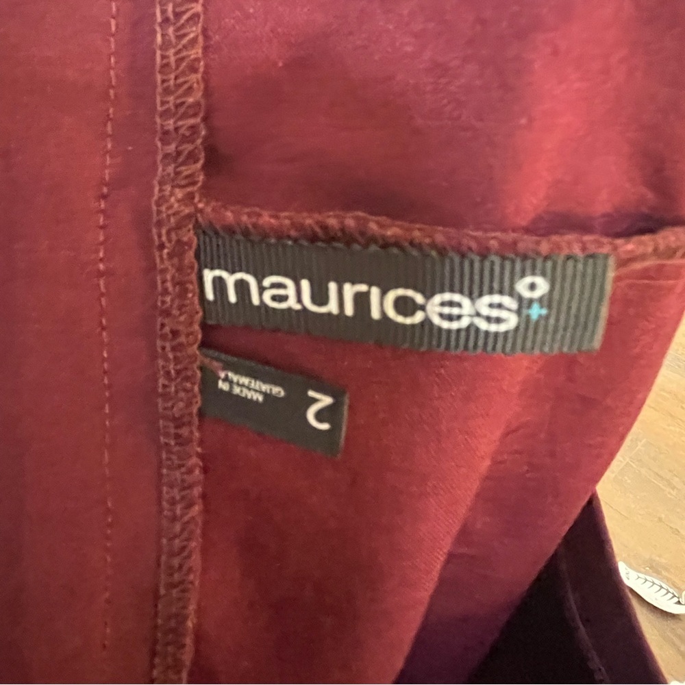 MAURICES Plus Plumb Pencil Skirt with slit Size: 2 - Picture 5 of 5